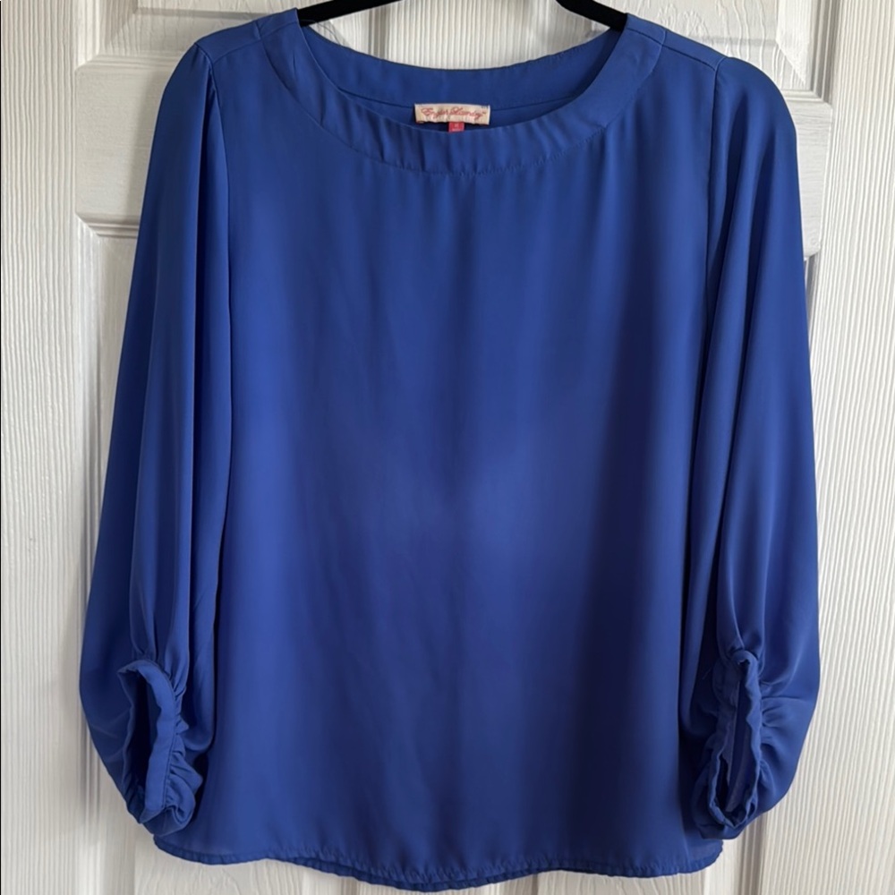 Relaxed Ruched Blue Blouse with 3/4 Sleeves